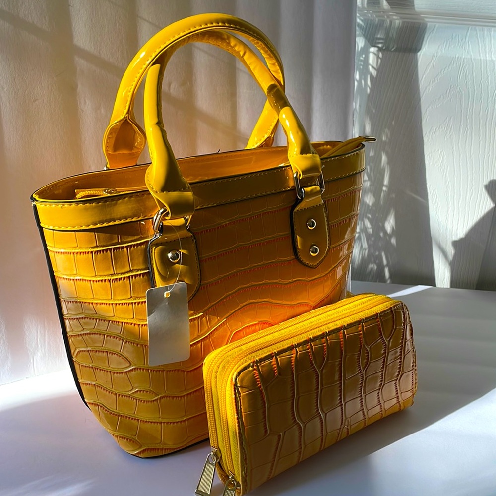 Shiny Yellow Croc Tote Bag Set